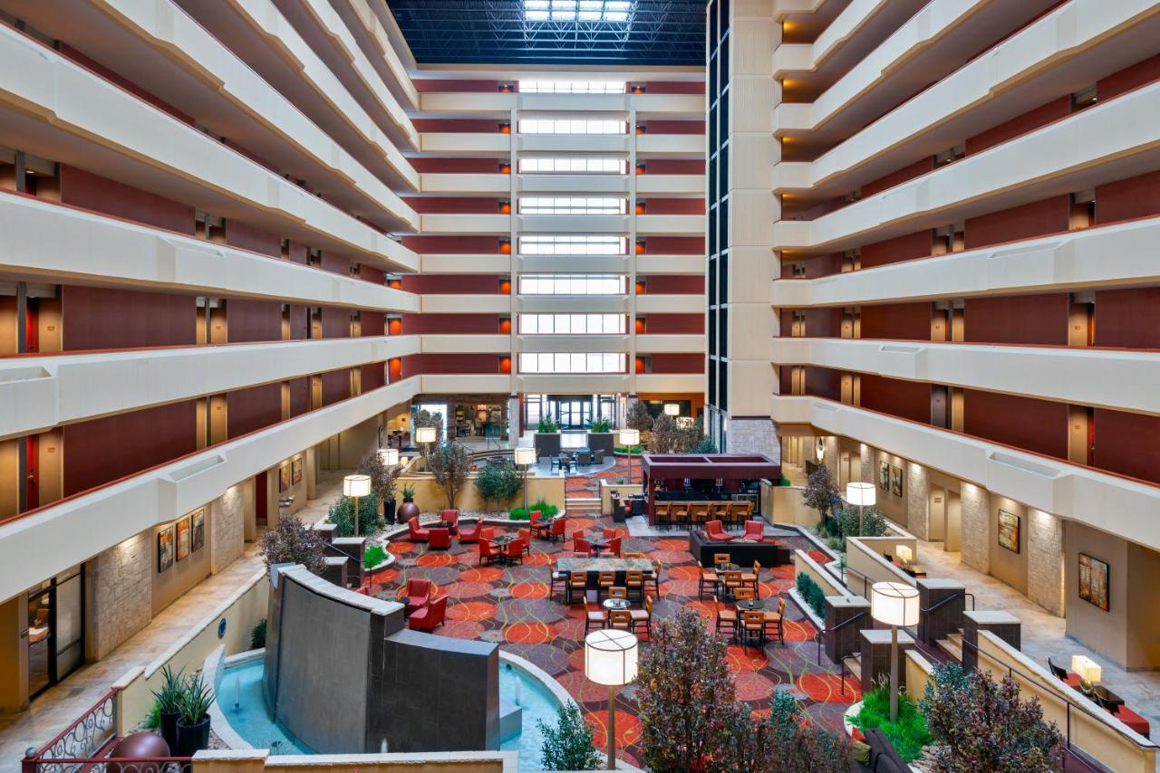 | University Plaza Hotel