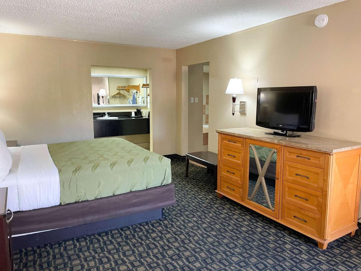 Presidential King Suite at Studio 6 Suites North Richland Hills, TX