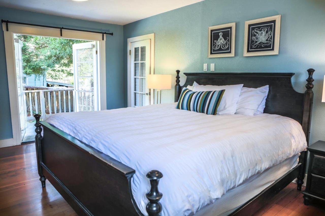 | Inn at Schoolhouse Creek