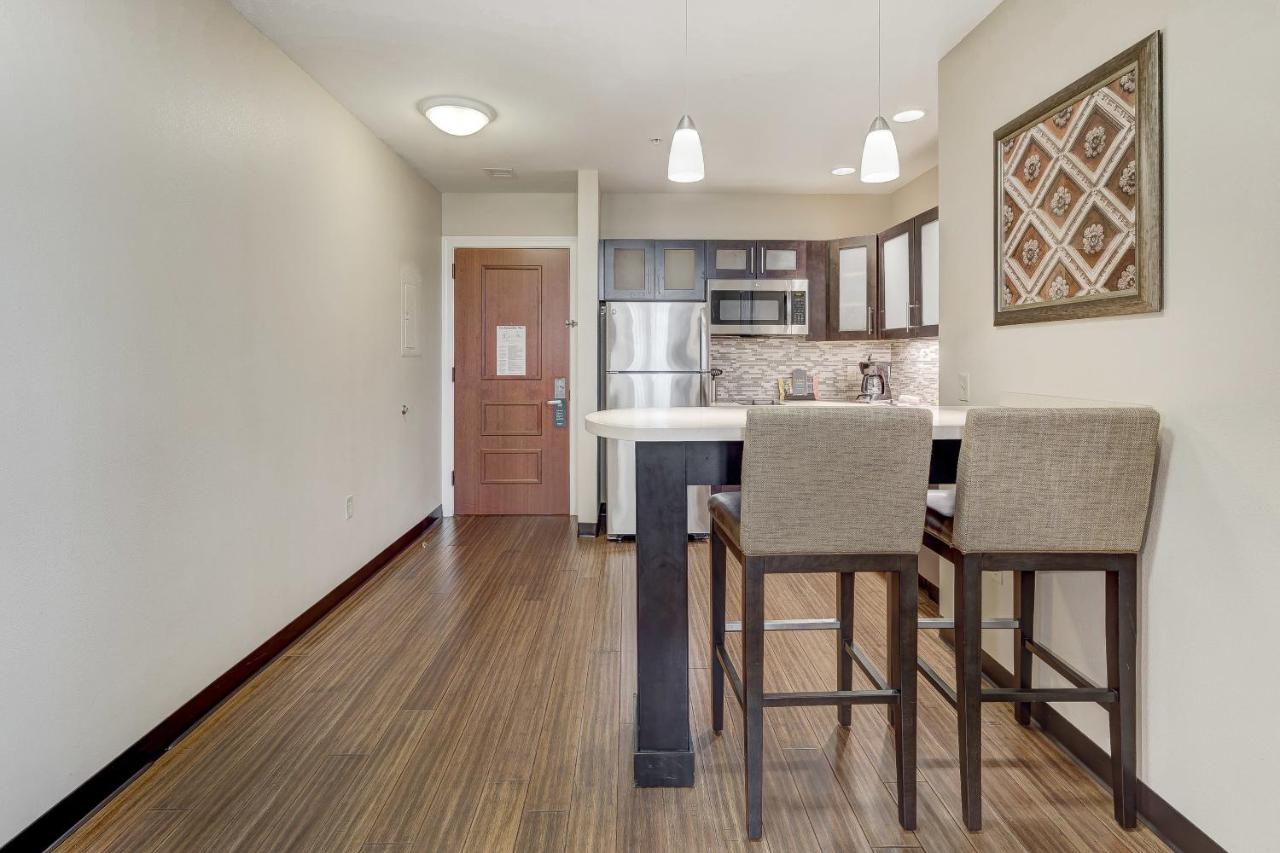  | Staybridge Suites Baltimore - Inner Harbor, an IHG Hotel