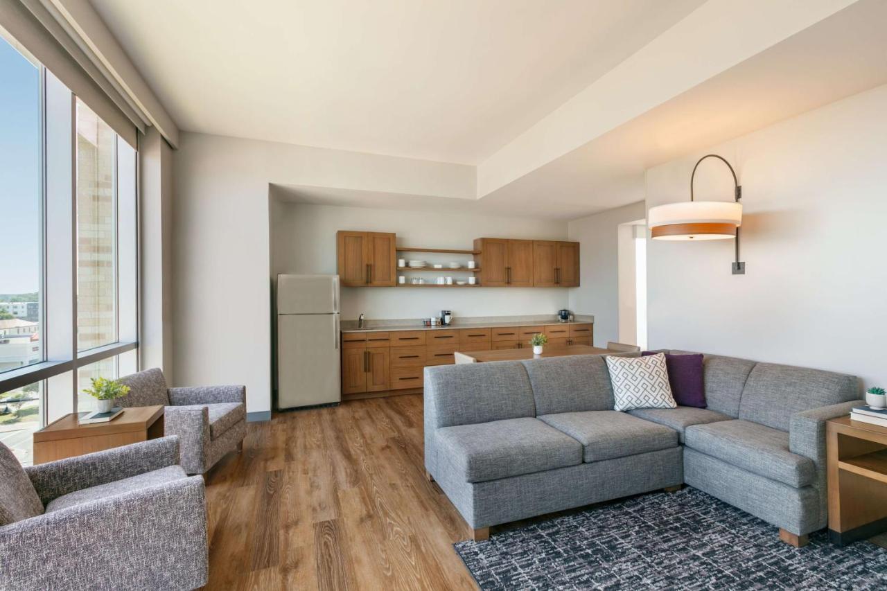 King Suite - Disability Access at Hyatt Place Fort Worth/TCU