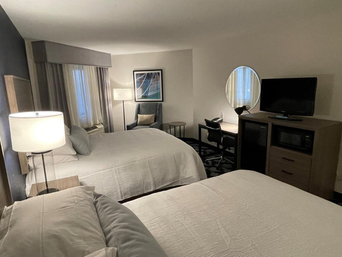 Room #47516412 at The Inn on Maritime Bay, Ascend Hotel Collection