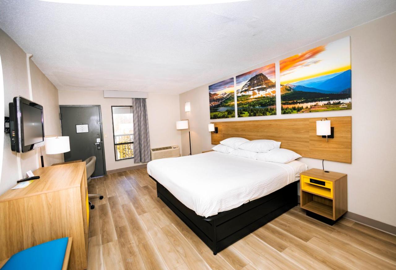| Days Inn by Wyndham Cincinnati East