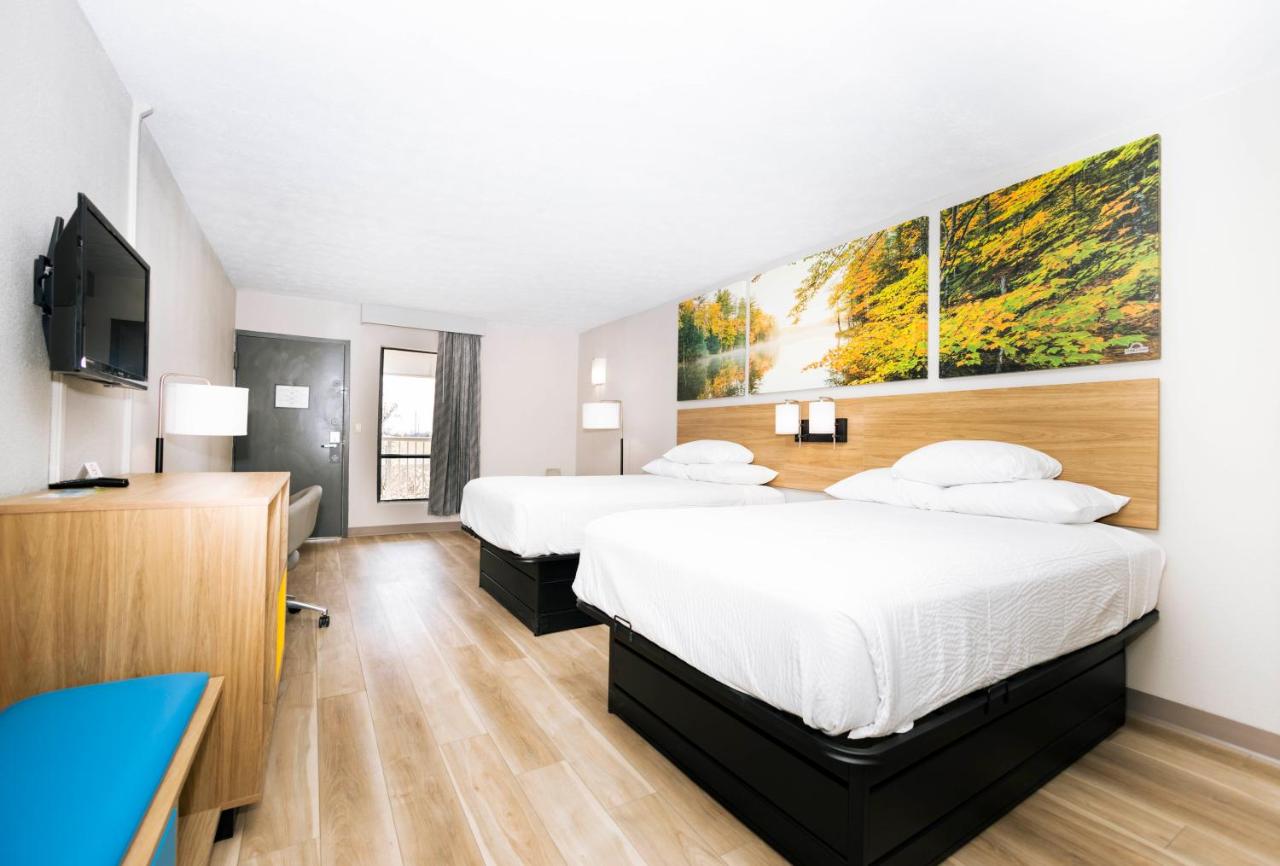 | Days Inn by Wyndham Cincinnati East