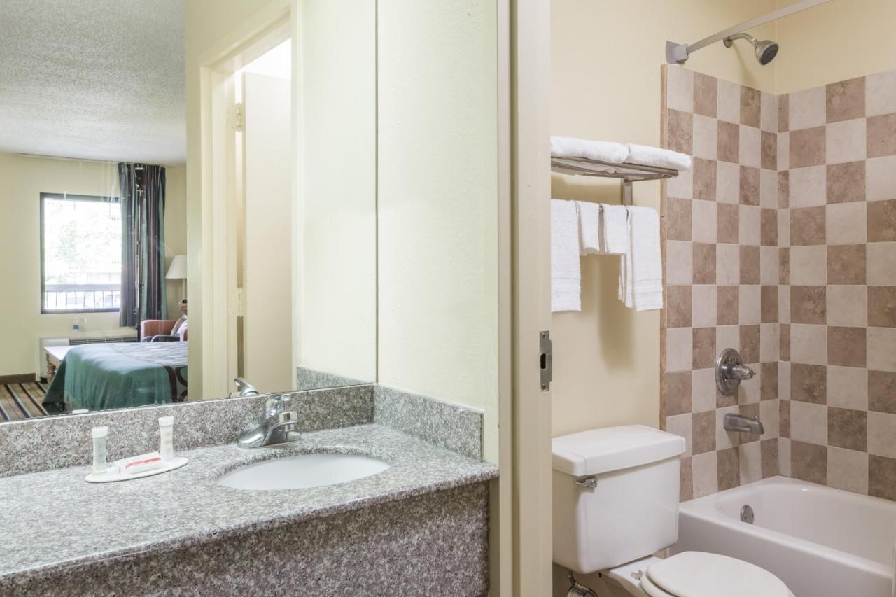  | Super 8 by Wyndham Norcross/I-85 Atlanta