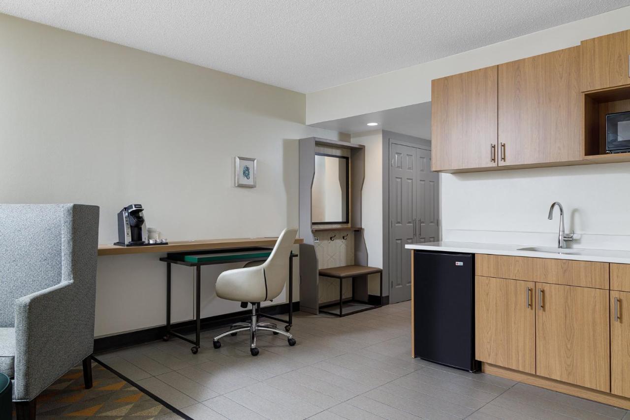 | Holiday Inn Cleveland, an IHG Hotel
