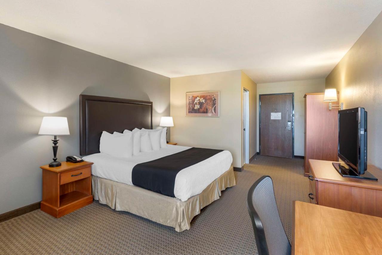 King Room - Non-Smoking at Best Western Plus The Charles Hotel