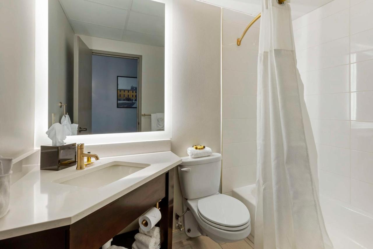 King Suite with Sofa Bed - Non-Smoking at Best Western Plus The Charles Hotel