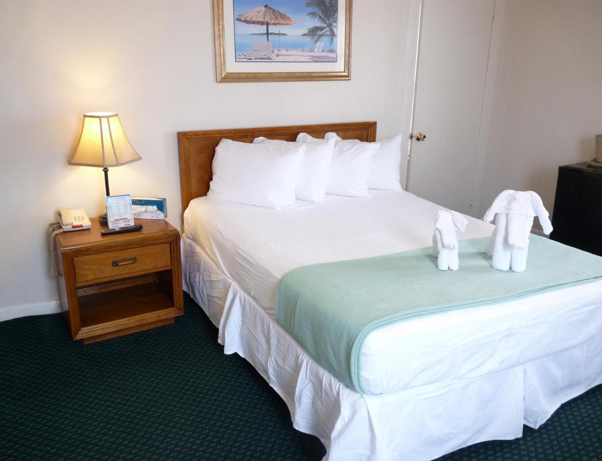 | Shoreham Oceanfront Hotel