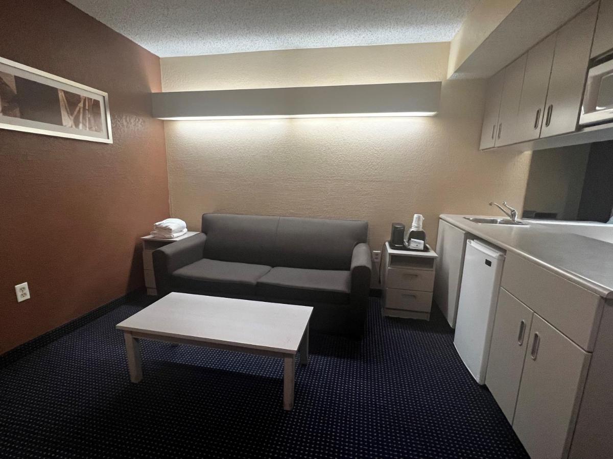 | Microtel Inn & Suites by Wyndham Houston/Webster/Nasa/Clearlake