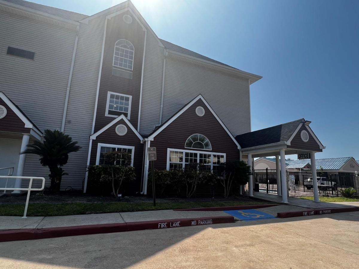  | Microtel Inn & Suites by Wyndham Houston/Webster/Nasa/Clearlake