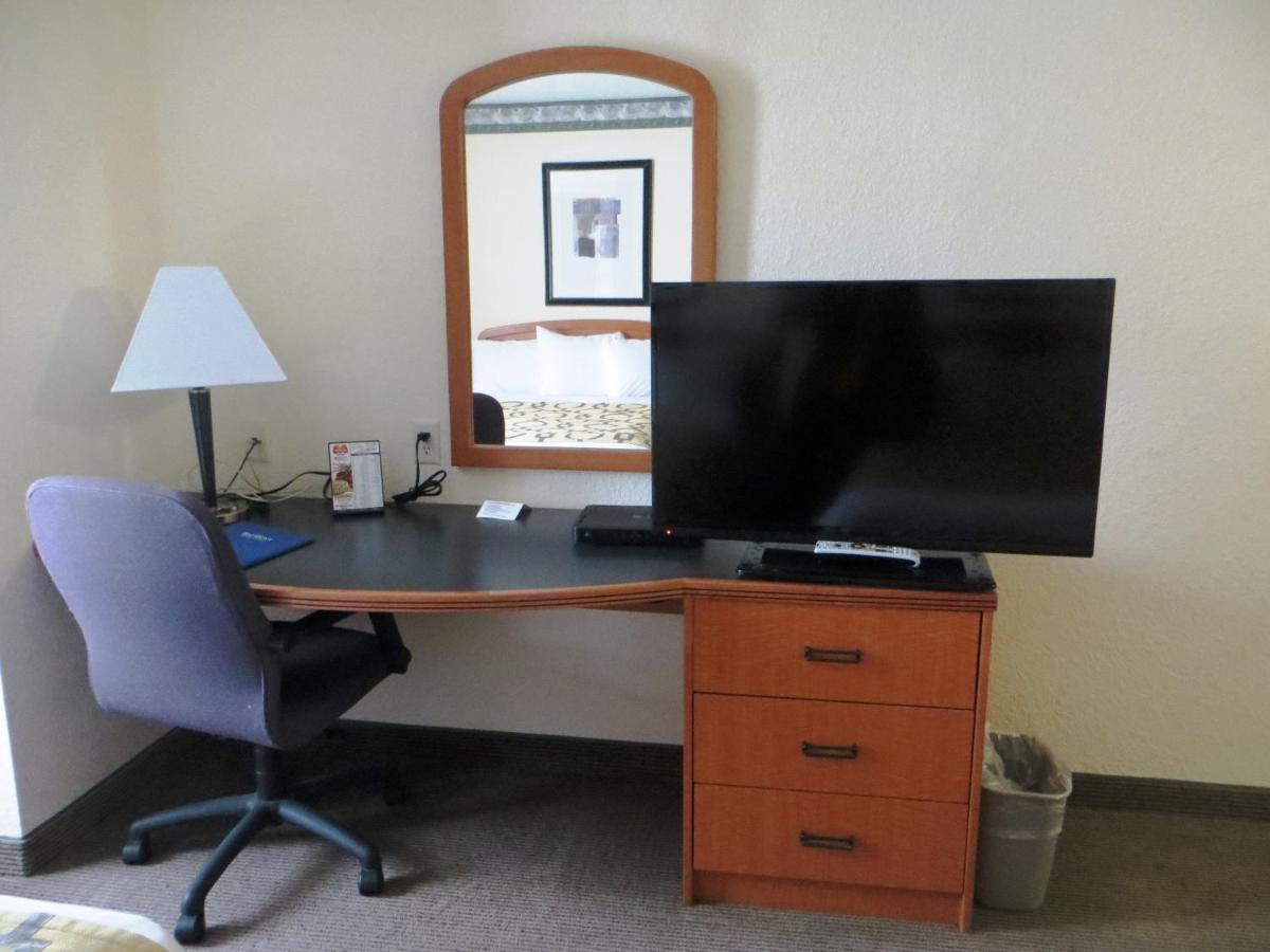 King Studio Suite - Non-Smoking at Baymont by Wyndham Fort Wayne