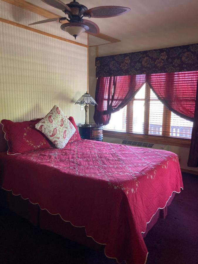 Valentine Suite at All Seasons Inn at All Seasons Inn