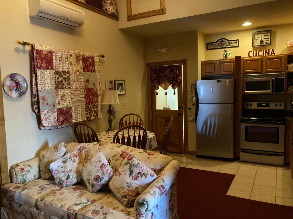 Deluxe Family Suite at All Seasons Inn
