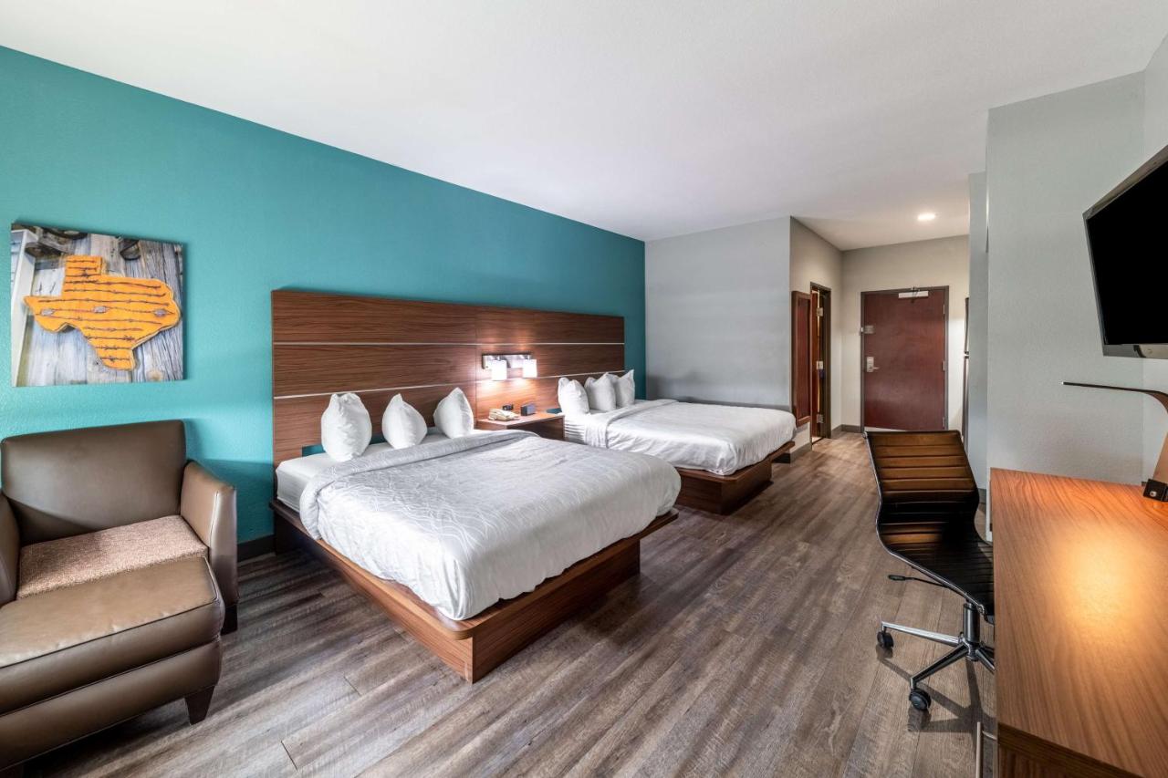 Queen Room with Two Queen Beds - Non-Smoking at Best Western Plus Bowie Inn & Suites