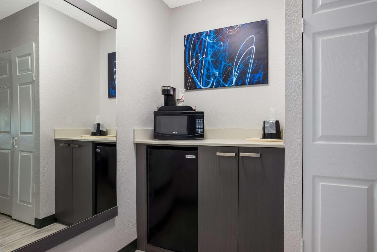  | Best Western Bordentown Inn