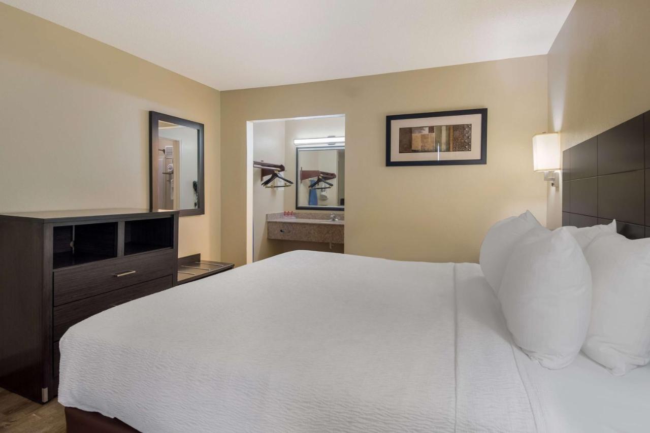 King Suite with Sofa Bed - Non-Smoking at SureStay Plus Hotel by Best Western Jackson