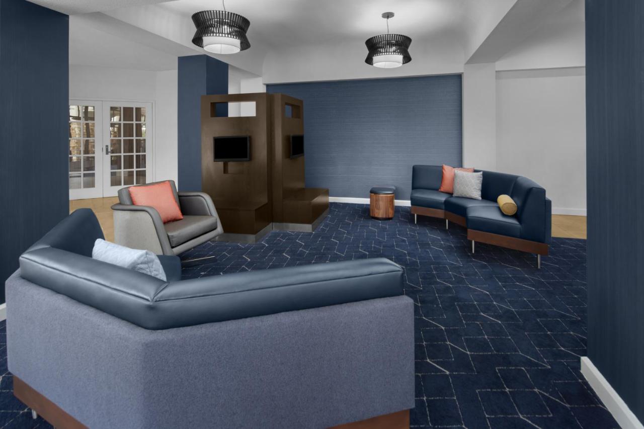 | Courtyard by Marriott San Diego Rancho Bernardo