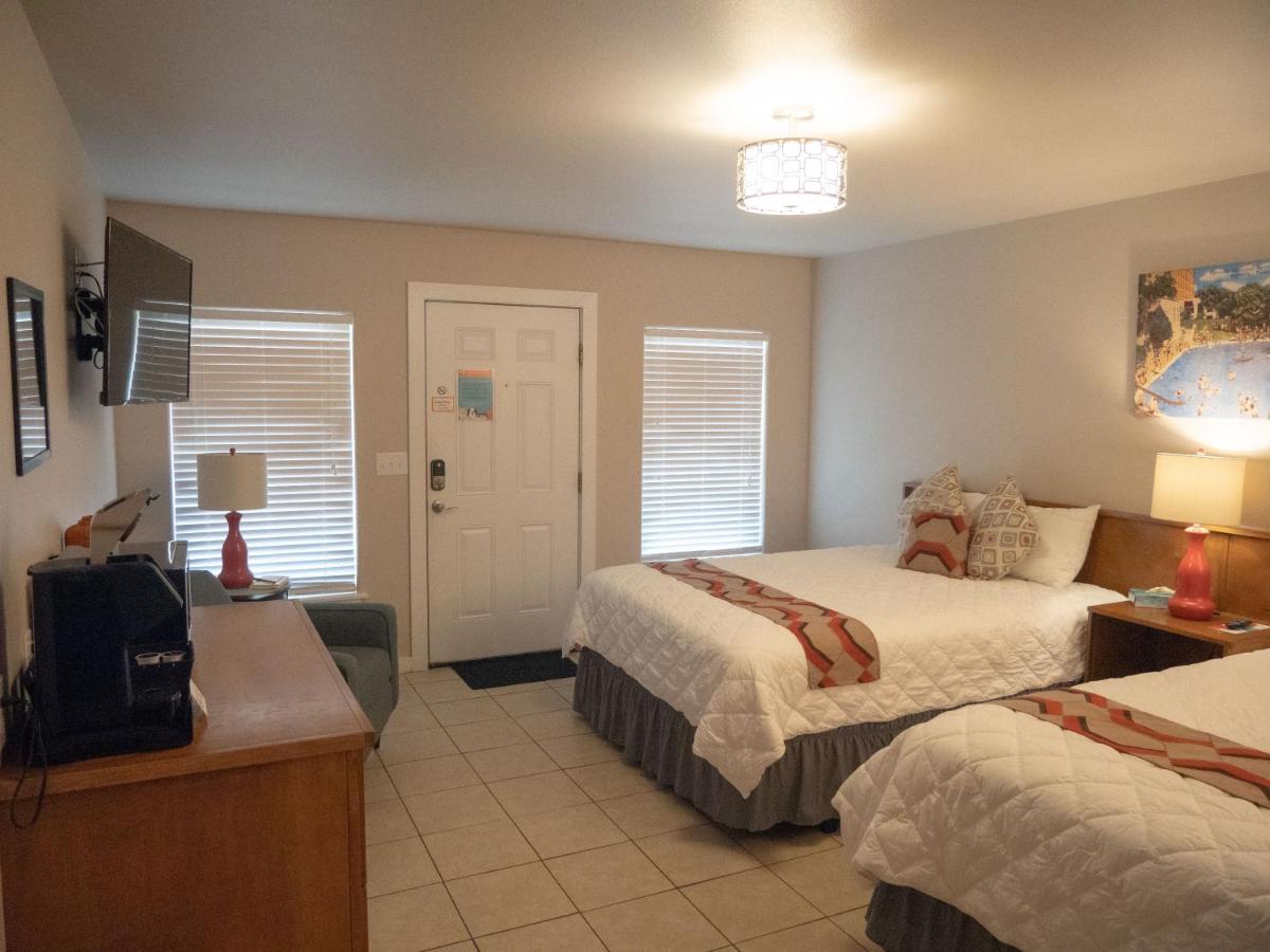 | River Trail Cottages