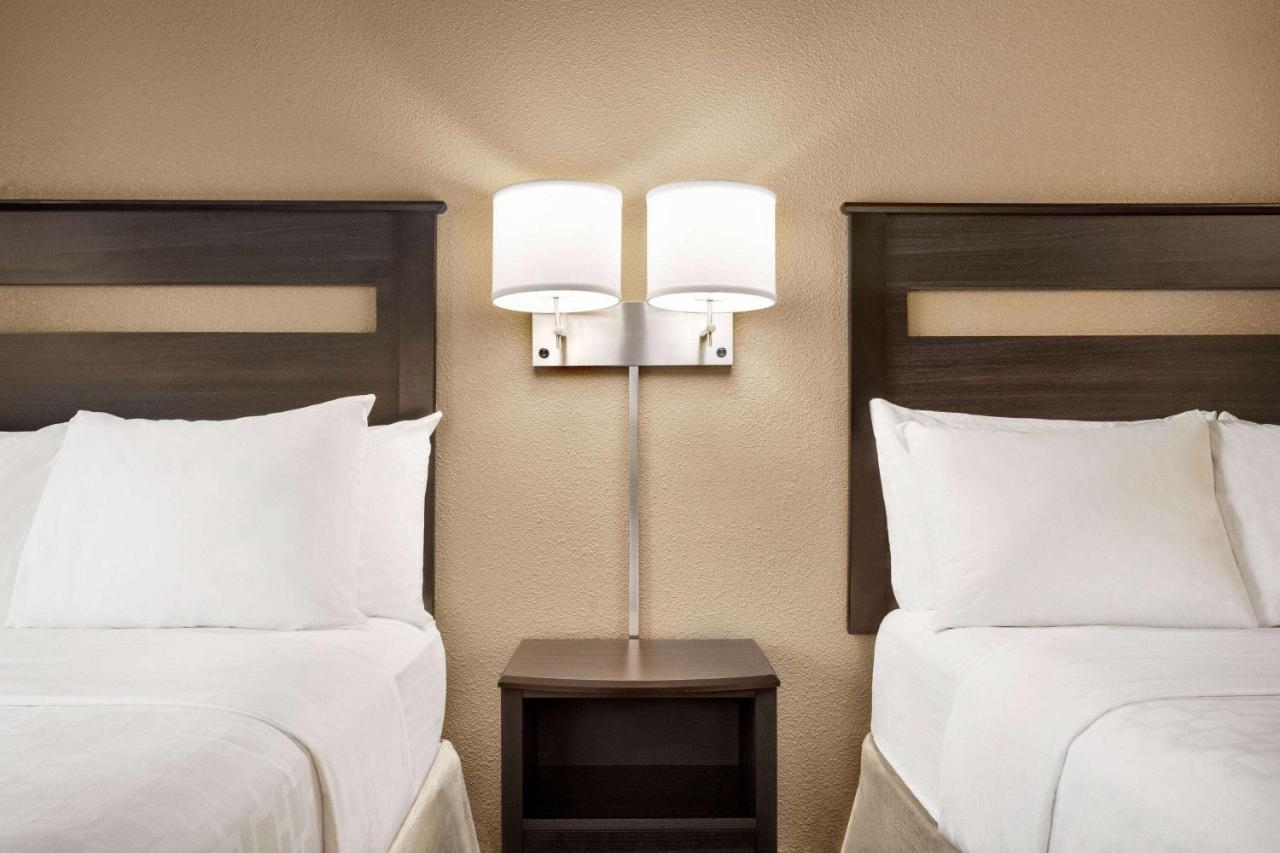 Double Room with Two Double Beds - Mobility Access/Non-Smoking at Baymont by Wyndham Hearne