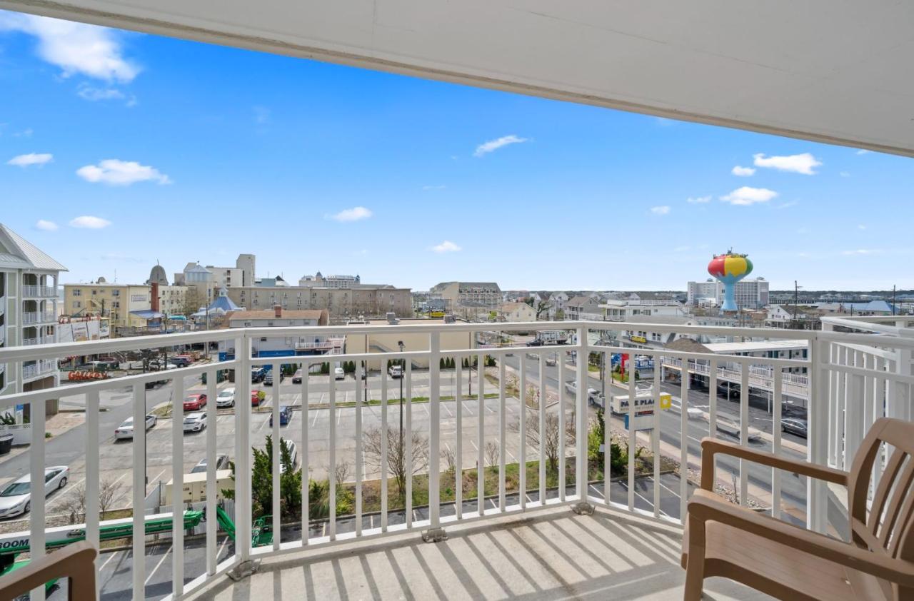 Double Room with Balcony at Hotel Monte Carlo Ocean City