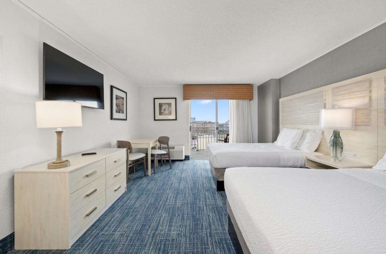 Double Room with Balcony at Hotel Monte Carlo Ocean City