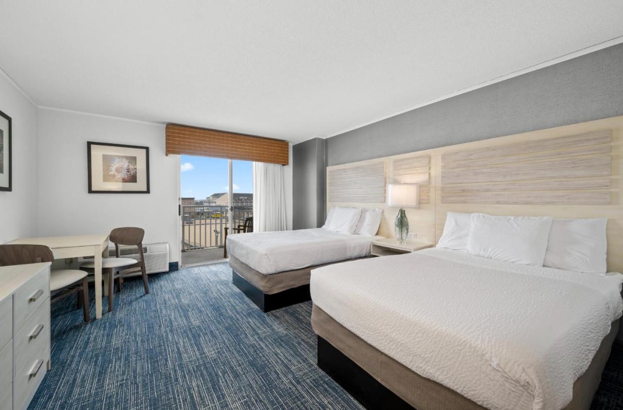 Double Room with Balcony at Hotel Monte Carlo Ocean City