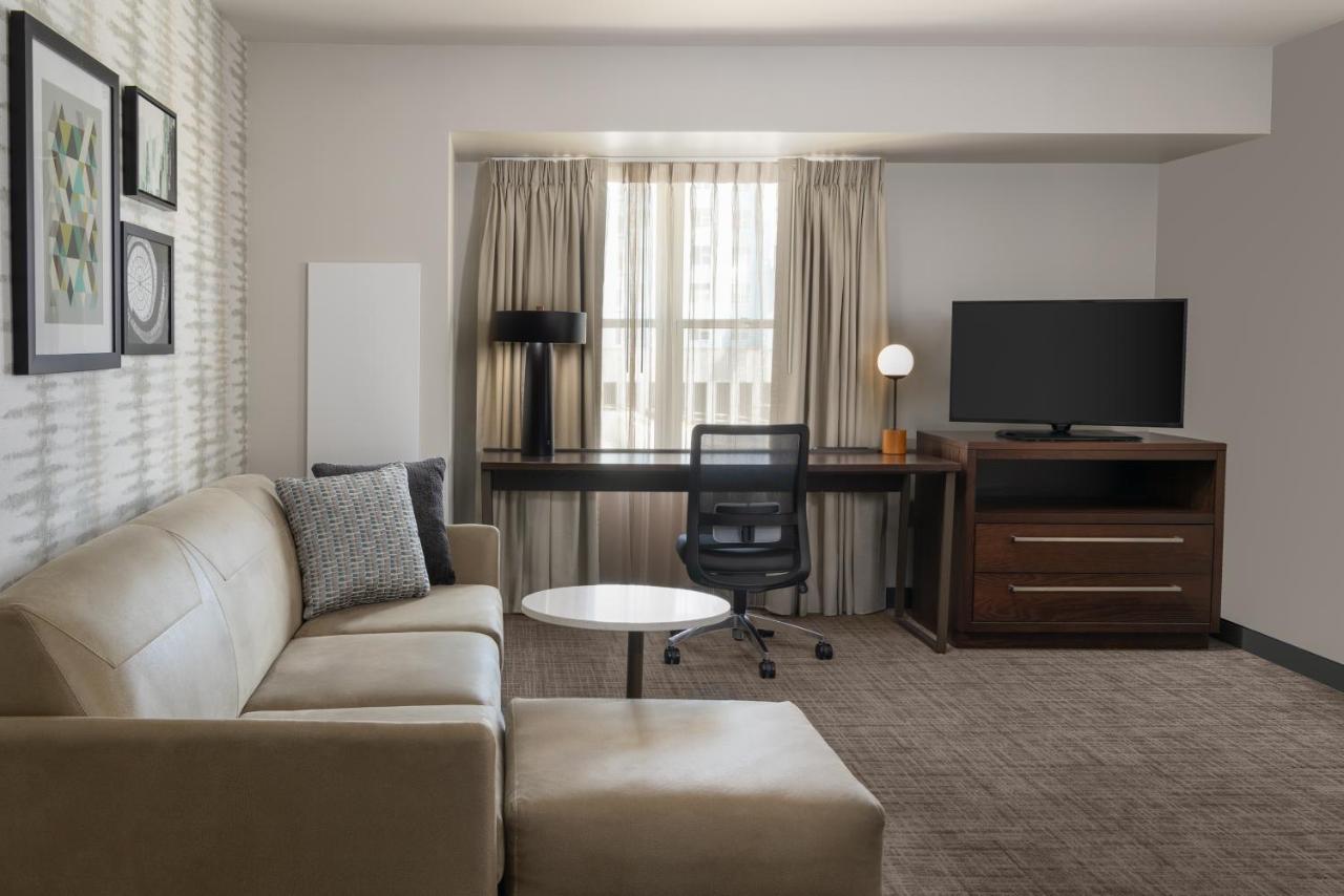 1 Bedroom Suite, King, Sofa bed, Corner room at Residence Inn by Marriott Kansas City at The Legends