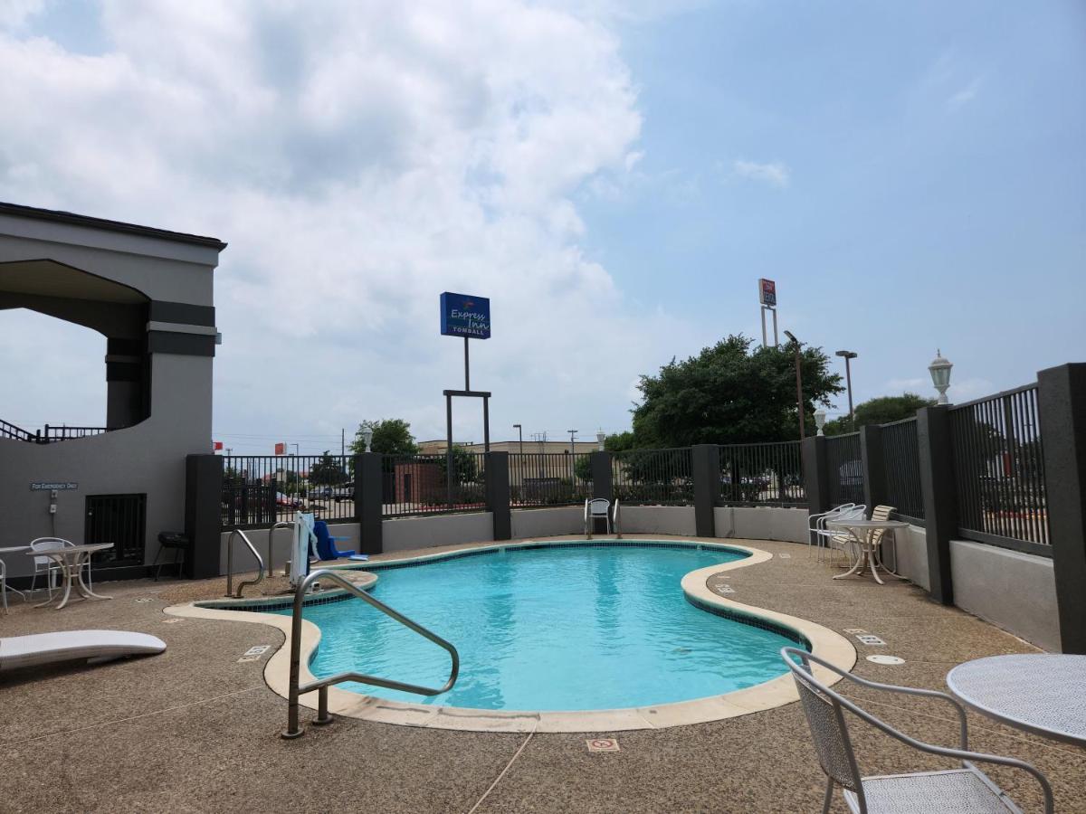 | Express Inn Tomball