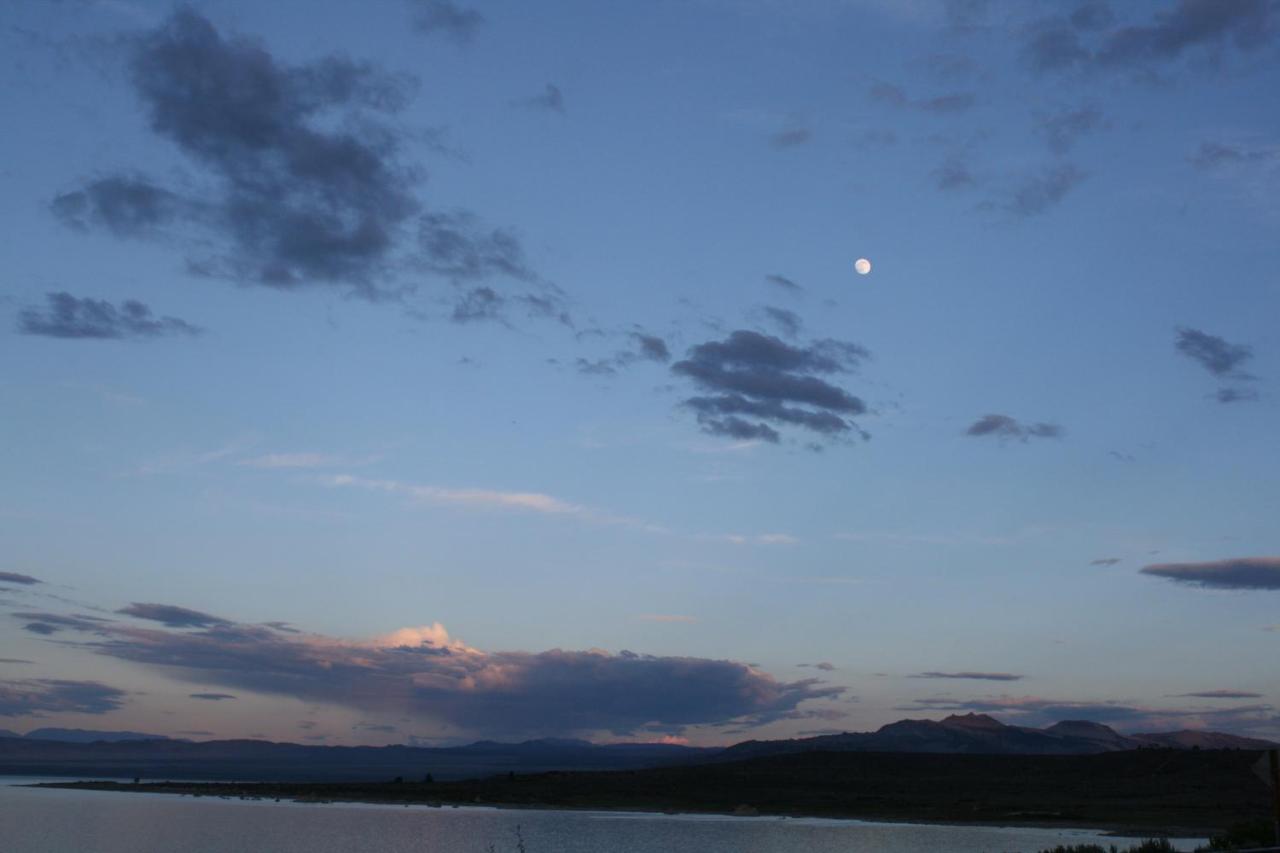 | Lake View Lodge