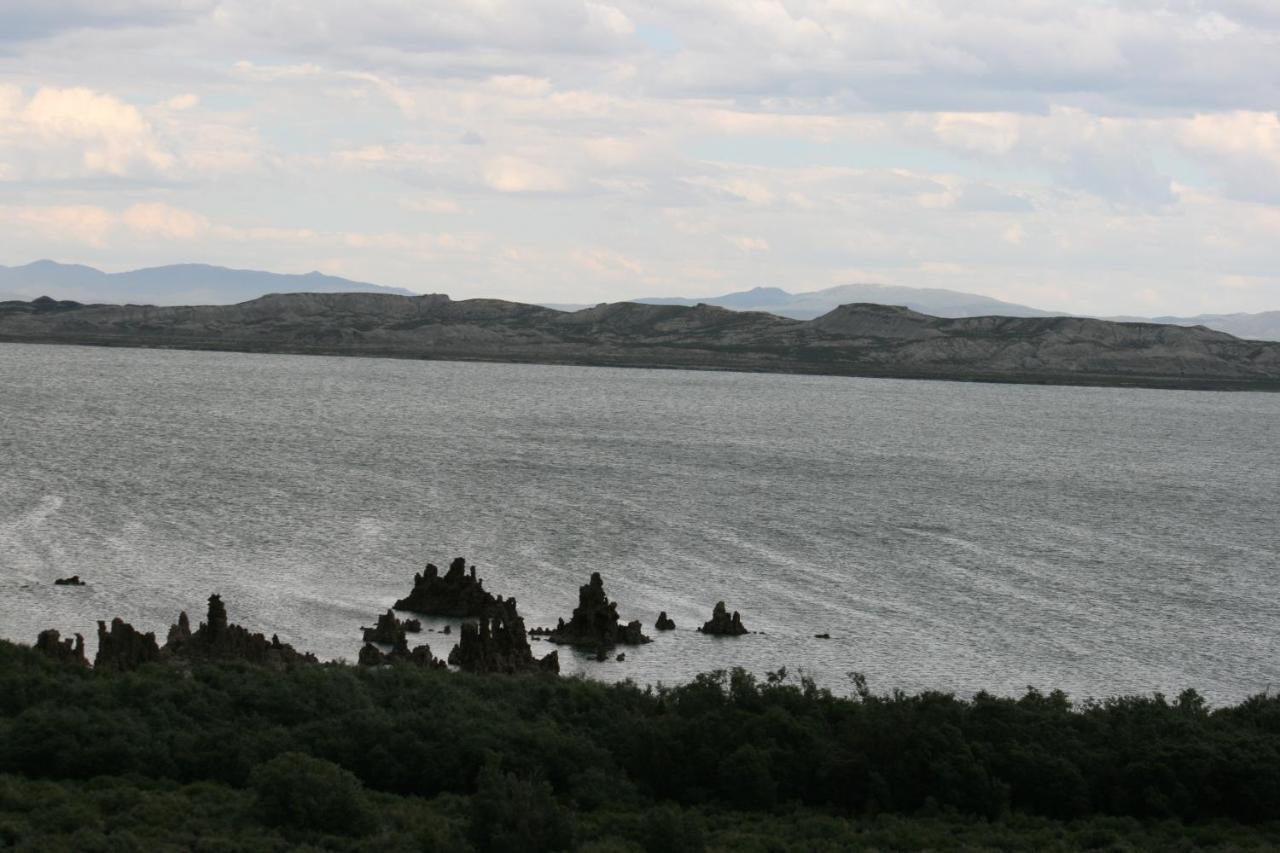 | Lake View Lodge