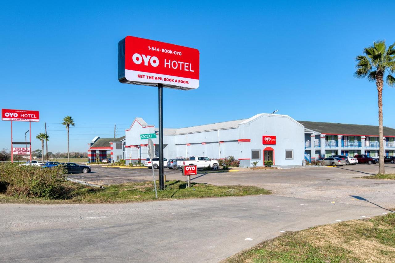 | OYO Hotel Rosenberg TX I-69