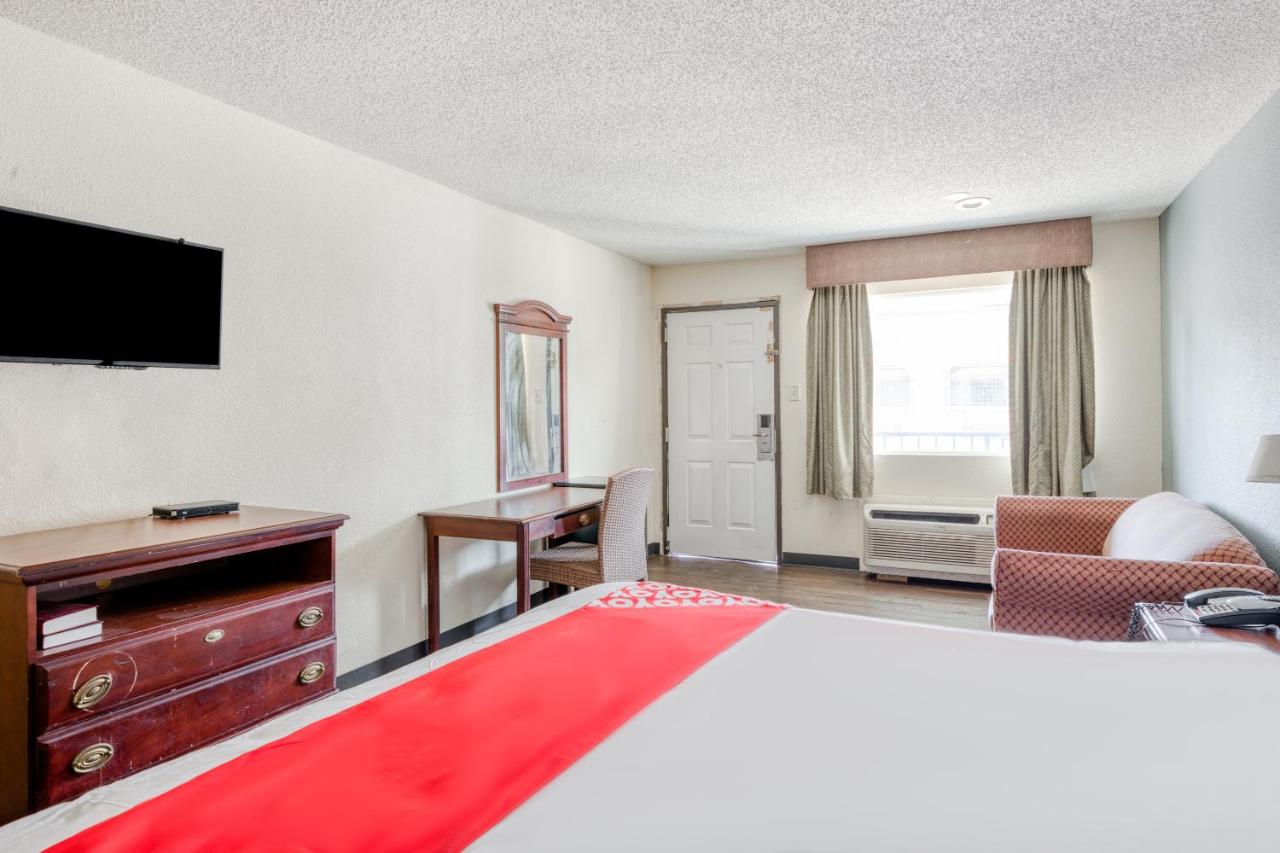 | OYO Hotel Rosenberg TX I-69