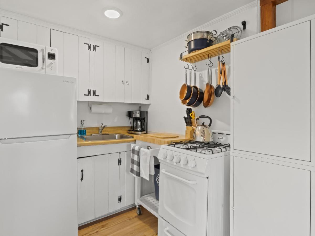  | The Seagrove Suites & Guest Rooms