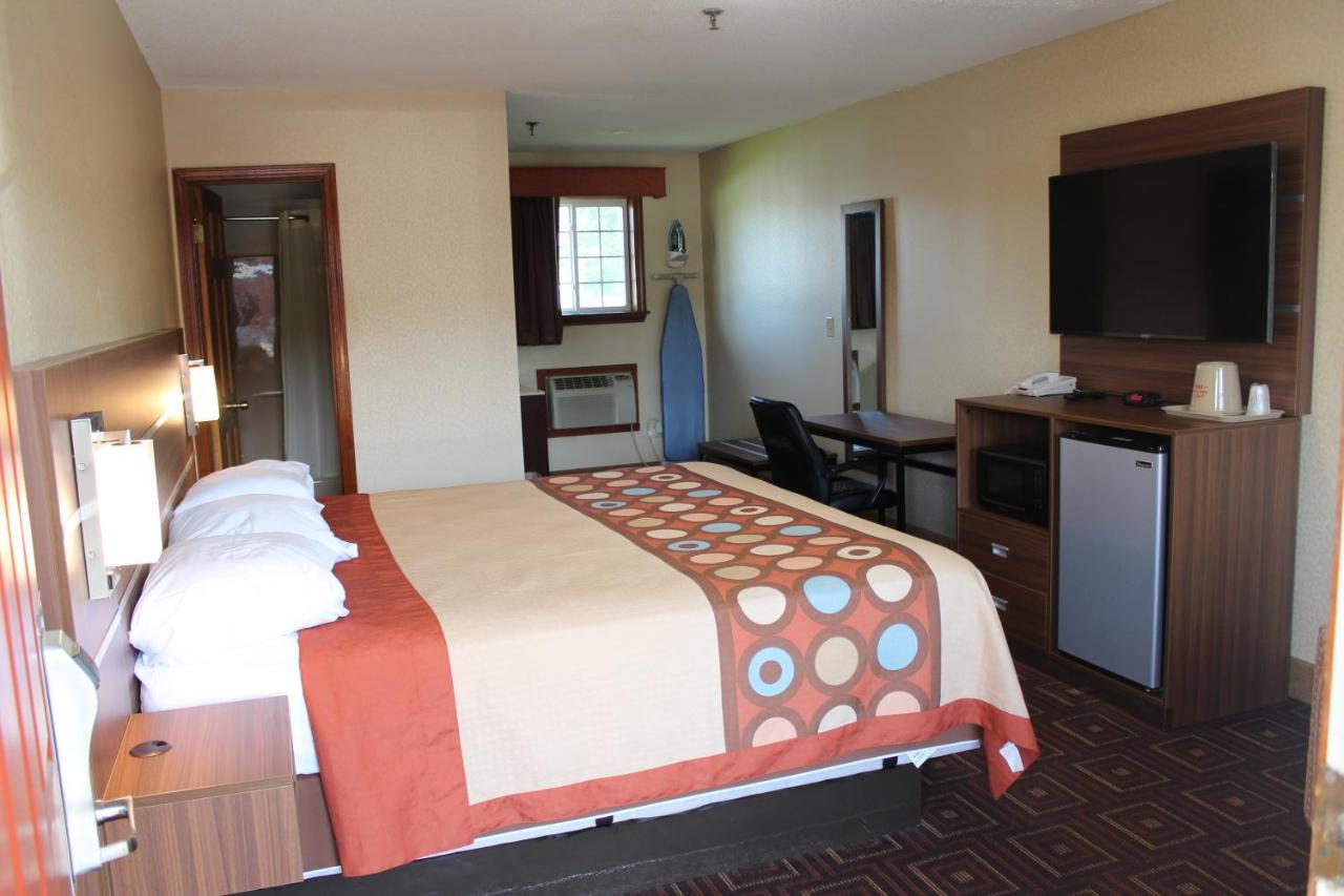 | American Inn