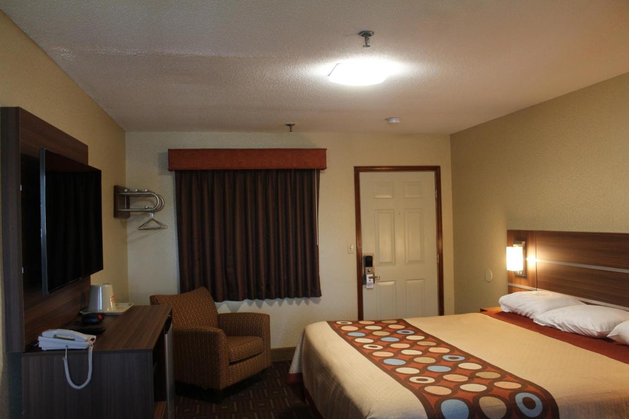 | American Inn
