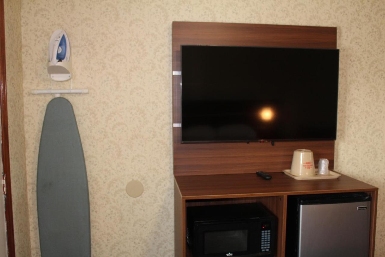 | American Inn