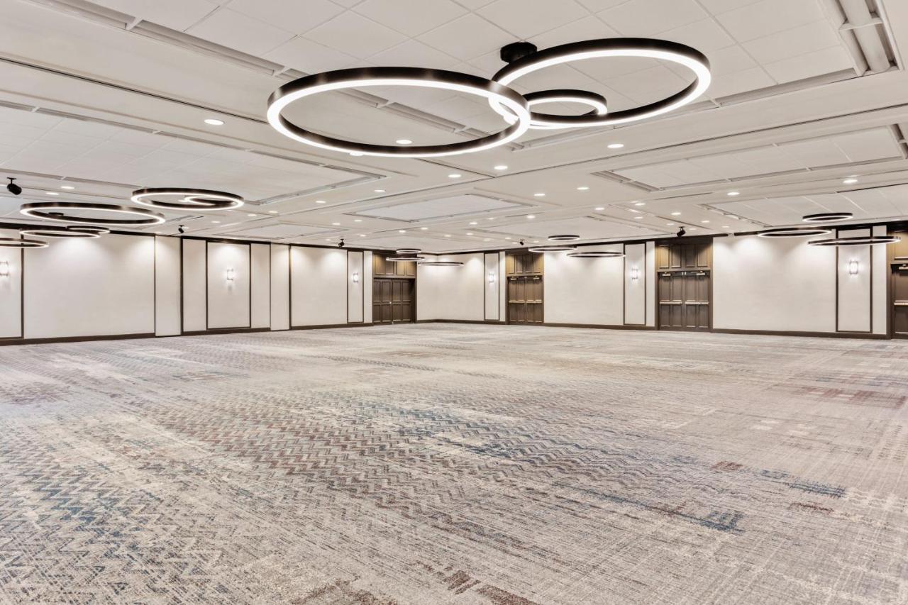 | Delta Hotels by Marriott Burlington