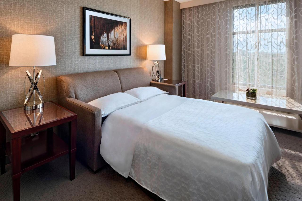 Executive Suite, 1 King, Corner room at Sheraton Austin Georgetown Hotel & Conference Center