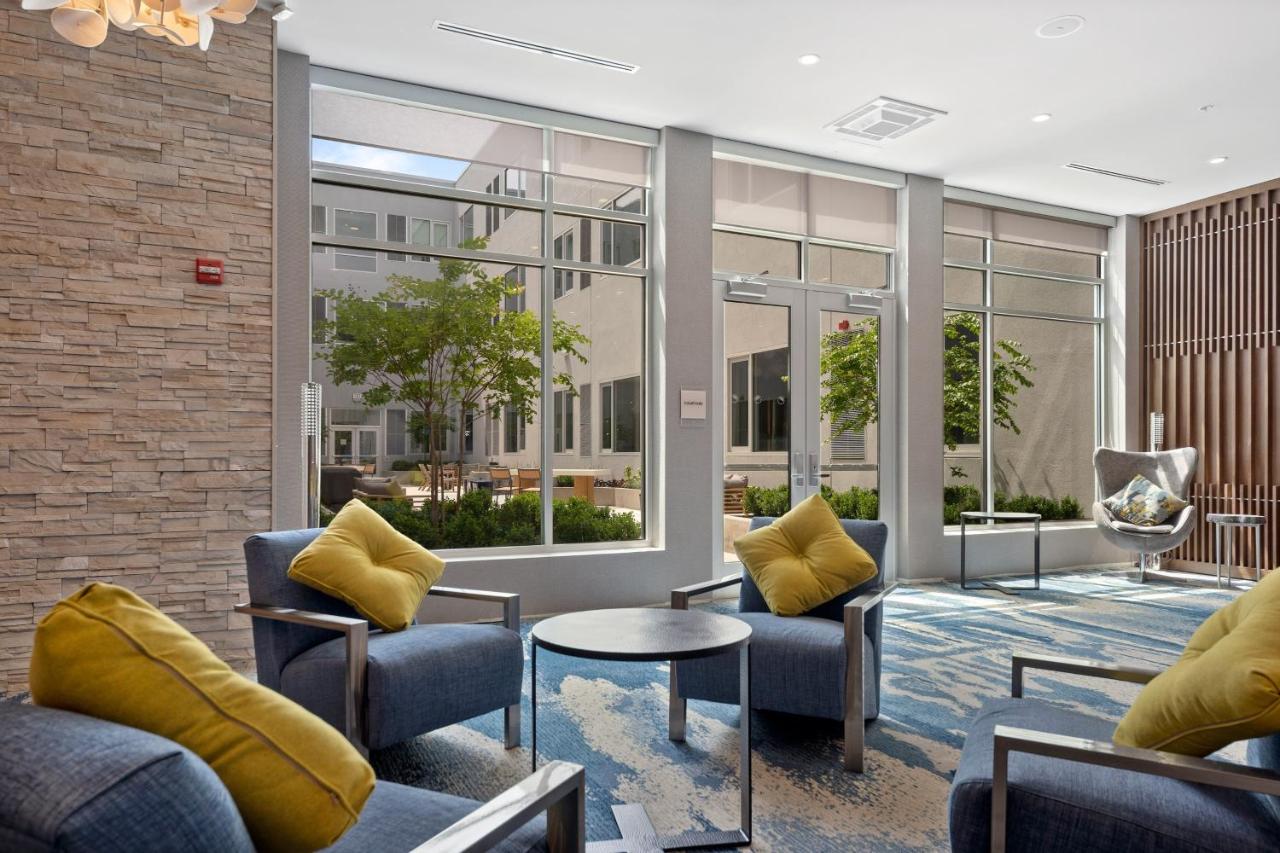  | Element Hampton Peninsula Town Center