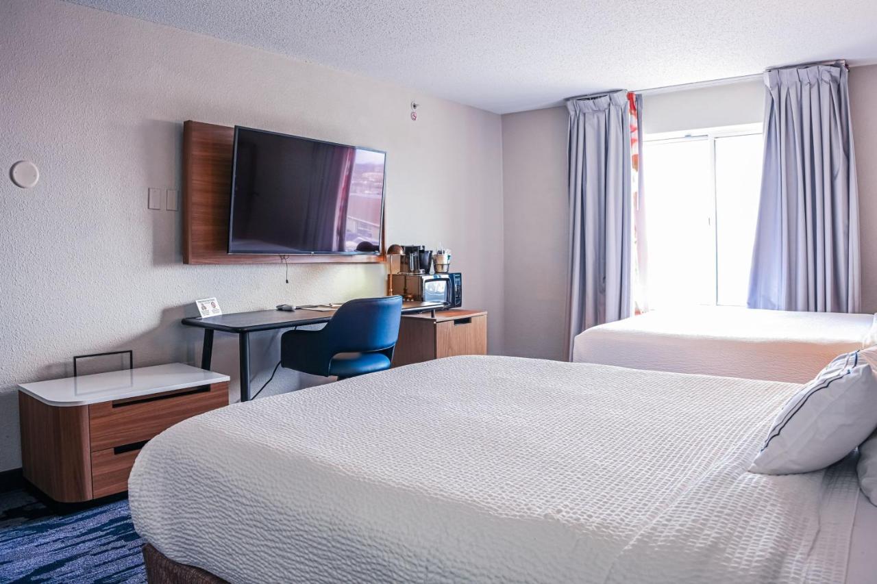 Queen Room with Two Queen Beds at Fairfield Inn & Suites by Marriott Indianapolis Noblesville