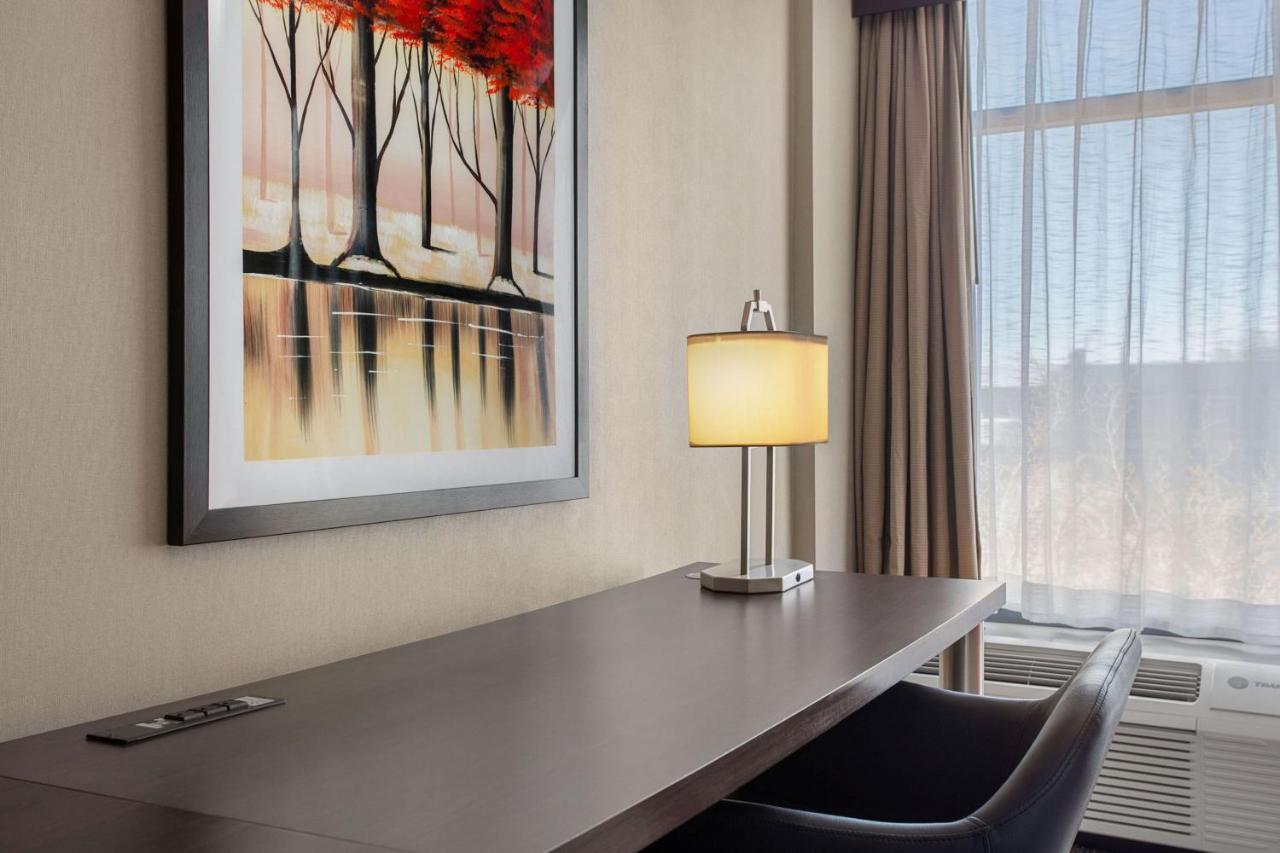 King Room at Delta Hotels by Marriott Somerset