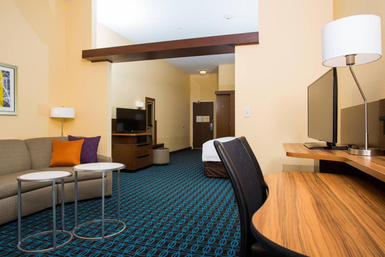  | Fairfield Inn & Suites by Marriott Lincoln Southeast