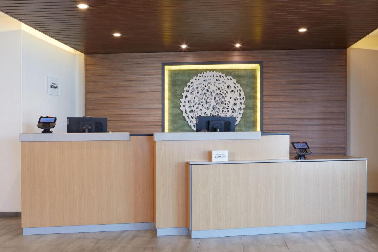 | Fairfield by Marriott Inn & Suites Palmdale West