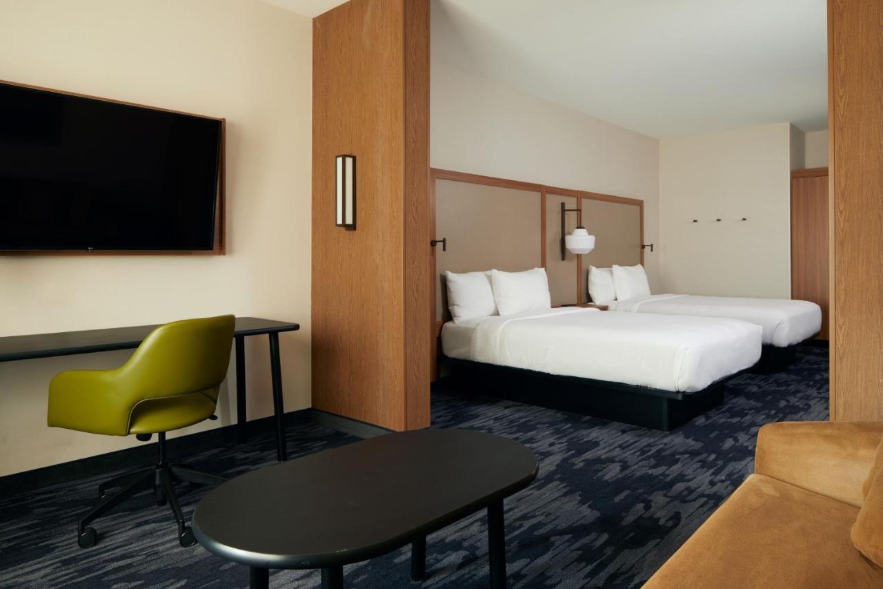 | Fairfield by Marriott Inn & Suites Palmdale West