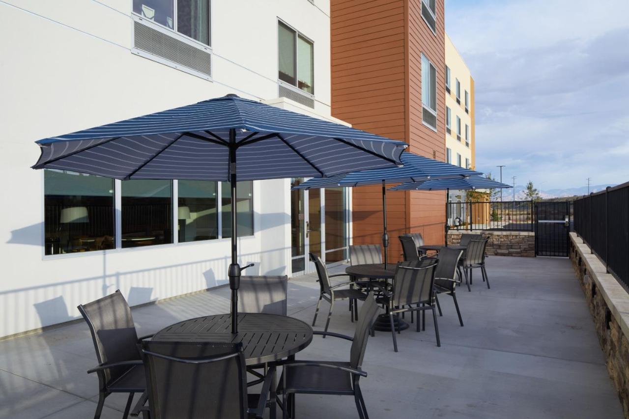 | Fairfield by Marriott Inn & Suites Palmdale West