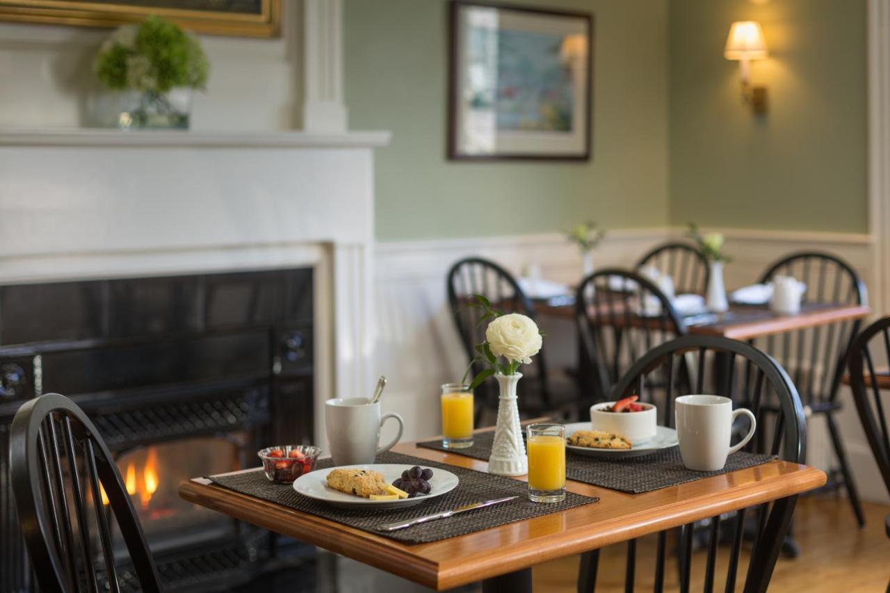 | Brass Lantern Inn