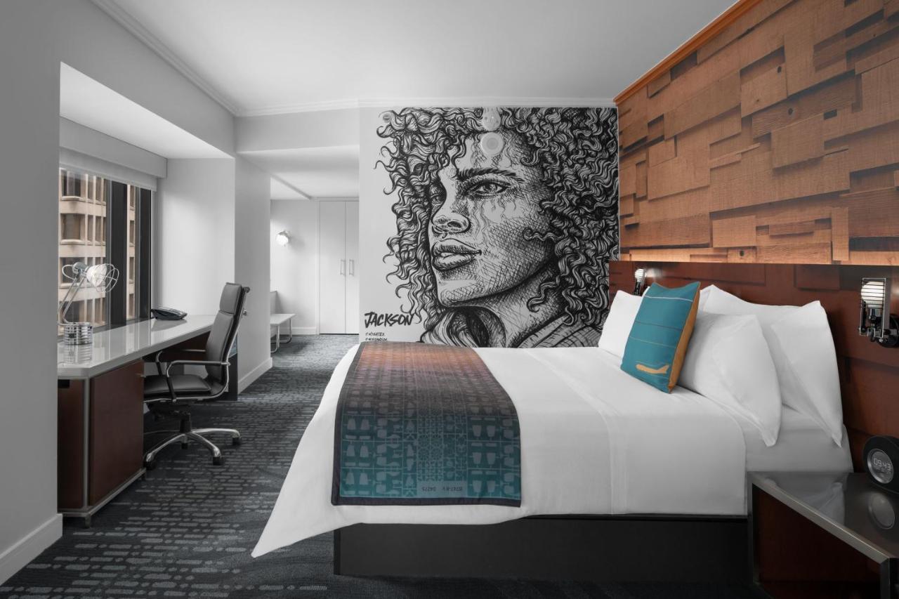 Studio Suite, 1 King, Corner room at W Seattle