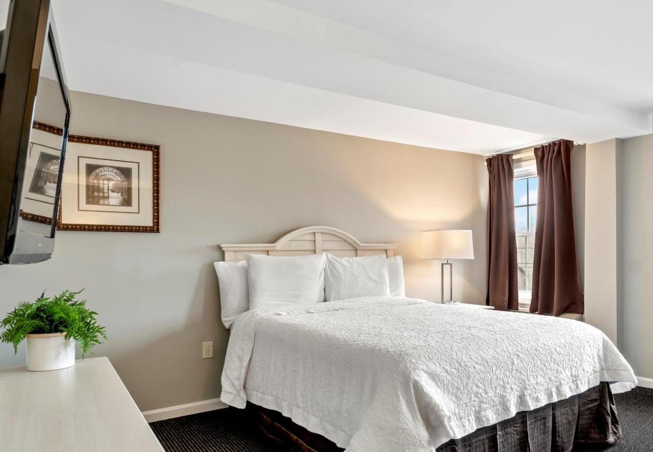  | Sea Rose Suites