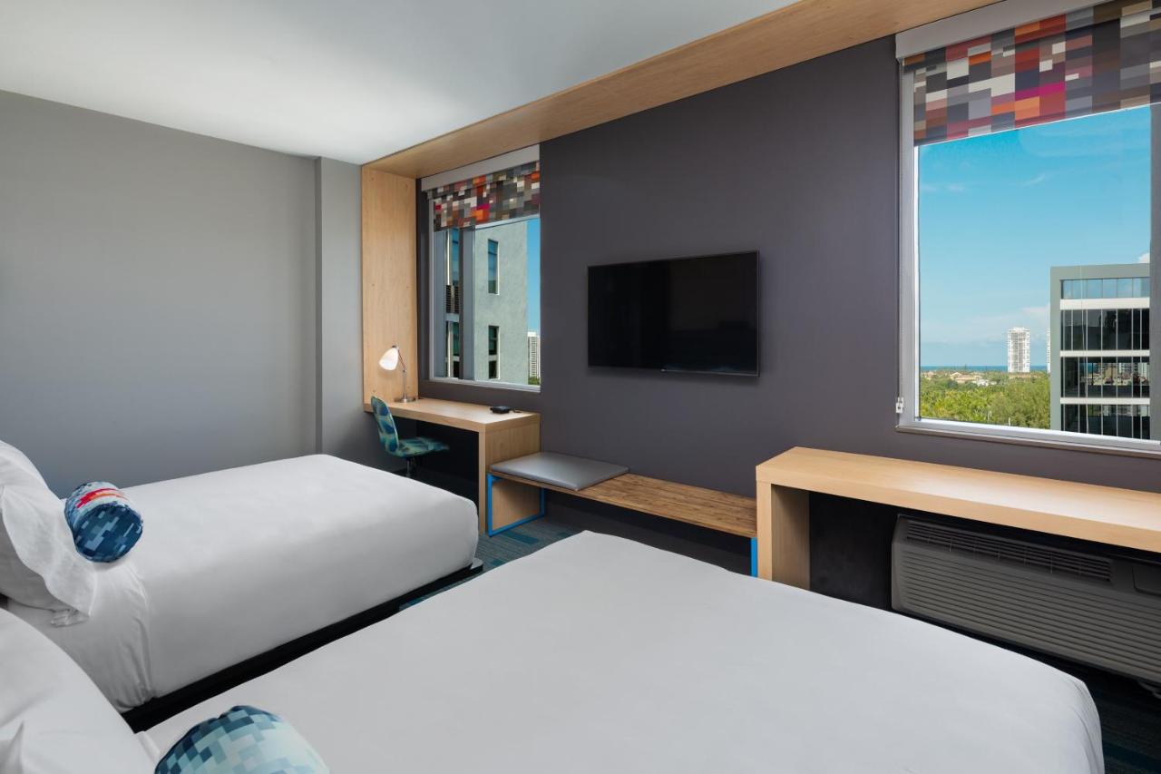 Aloft, Guest room, 2 Queen at Aloft by Marriott Miami Aventura